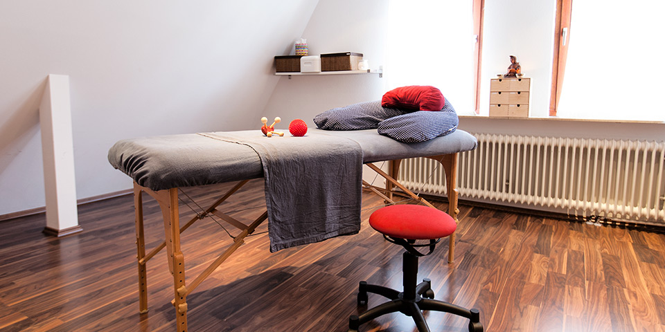 Effektive manuelle Behandlung und Massagen